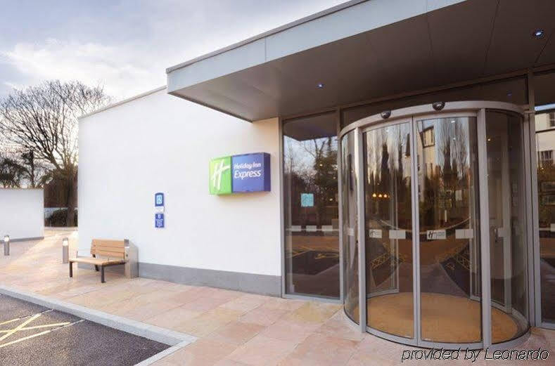 Holiday Inn Express Liverpool Hoylake, An Ihg Hotel Bagian luar foto